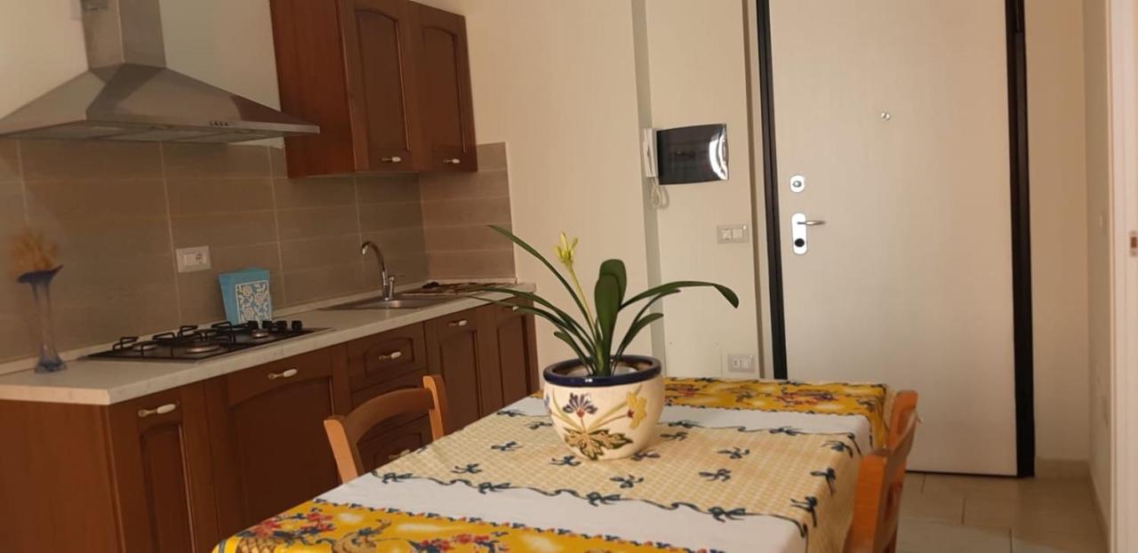 Il Girasole Vila SantʼAntìoco Exterior foto
