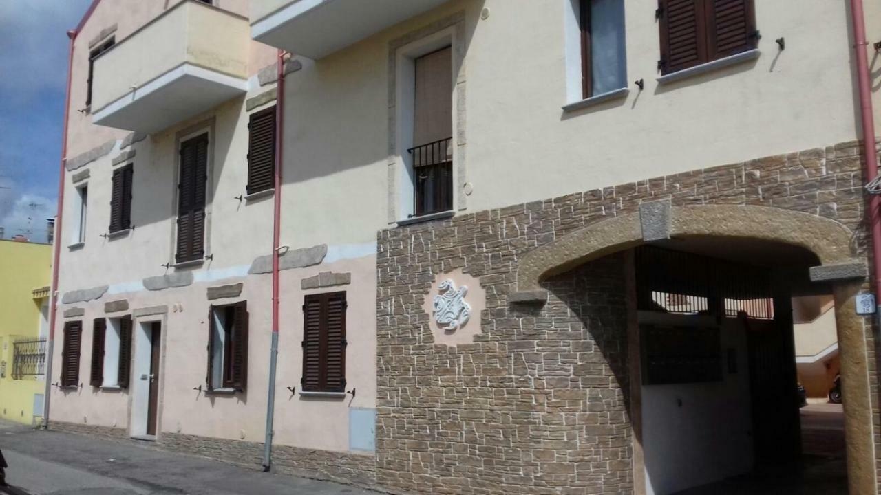 Il Girasole Vila SantʼAntìoco Exterior foto